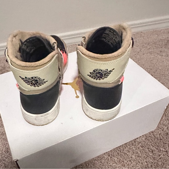 Air Jordan 1 Rebel XX - Picture 5 of 10